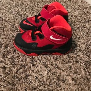 LeBron’s Kid size 6